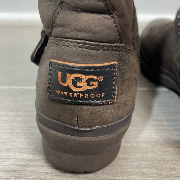 UGG Women's Jenise Winter Waterproof Insulated Rain Boots Stout Brown Size 5M US - Picture 11 of 11